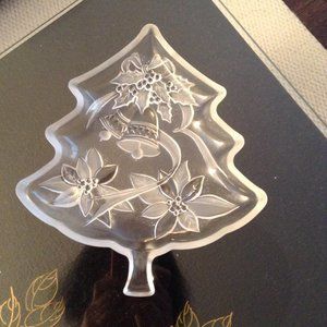 $10 for this brand new crystal decorative dish!